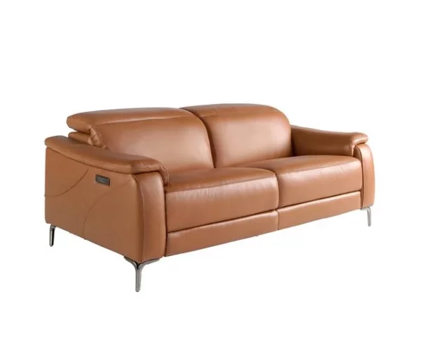 Sofá relax de 3 lugares estofado em pele castanha com apoio de cabeça. Pés em aço inoxidável cromado escuro e 2 sistemas de relaxamento eléctricos.