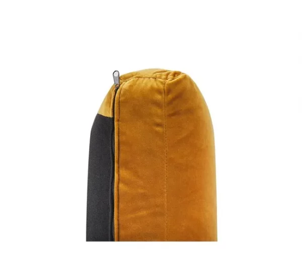 Sofá de 3 lugares em veludo amarelo mostrada GAVLE