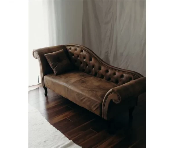 Chaise-longue em camurça castanha clara com apoio à esquerda LATTES