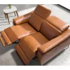 Sofá de relaxamento de 2 lugares estofado em pele castanha com apoio de cabeça, pernas em aço inoxidável cromado escuro e 2 sistemas de relaxamento eléctricos
